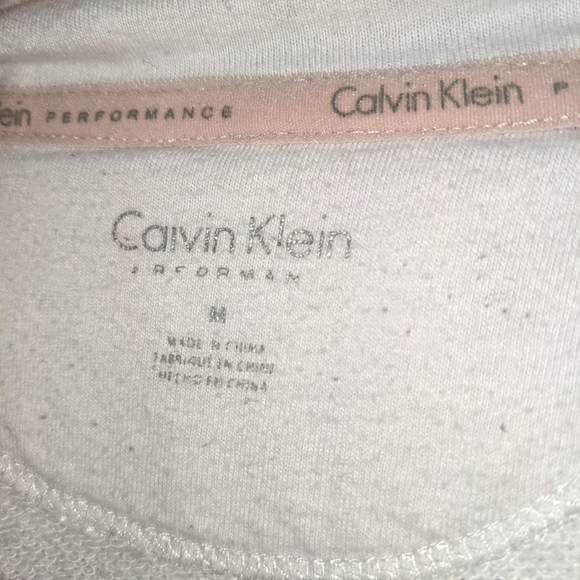 Calvin Klein Logo Crop Sweatshirt - Picture 5 of 6